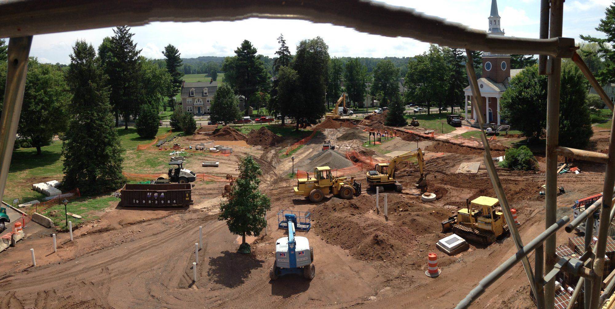 DeLeo construction crew